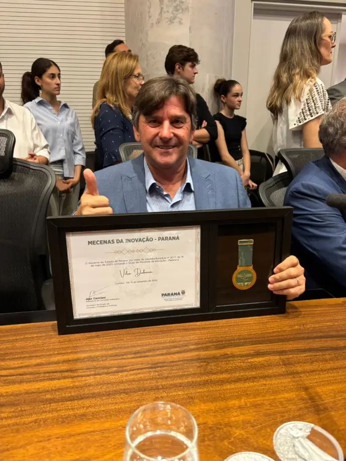 Vilso Dubena recebe prêmio mecenas da inovação